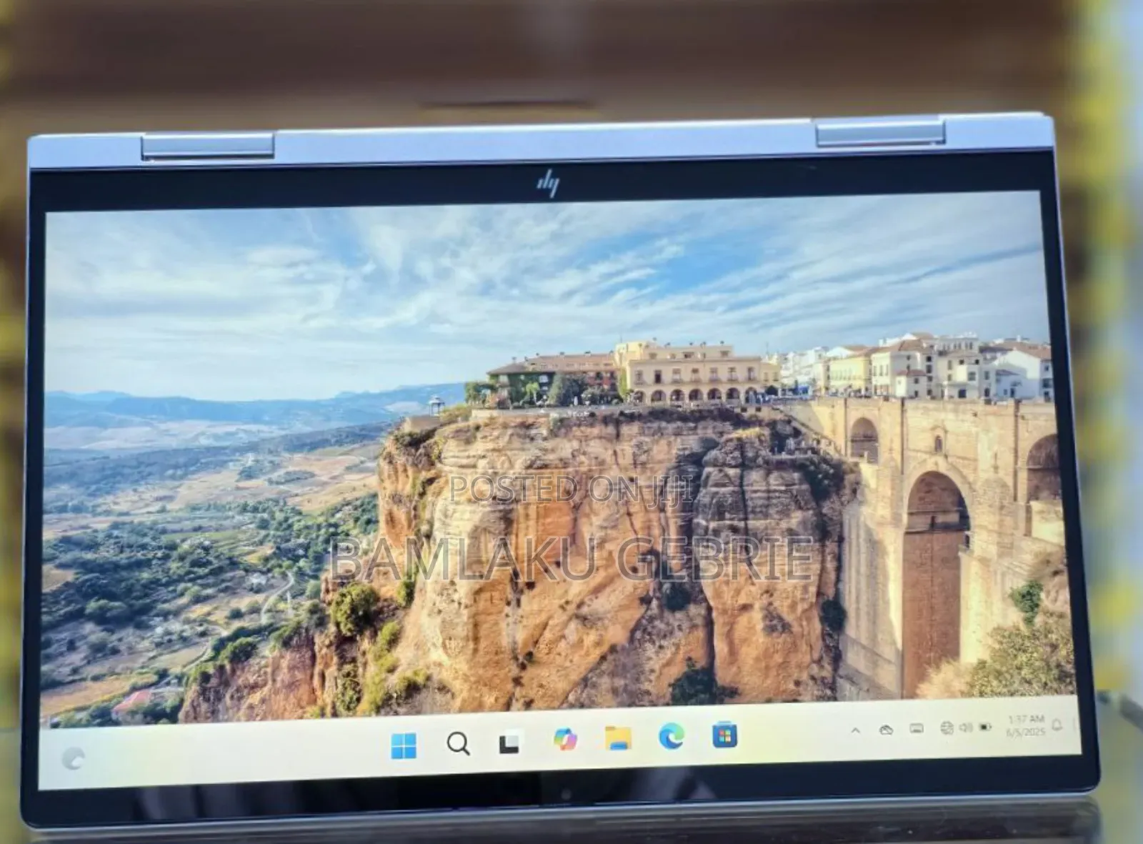 New Laptop HP Envy X360 8GB Intel Core I5 SSD 1T