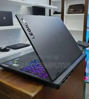 New Laptop Lenovo Legion 7 64GB Intel Core I9 SSD 4T