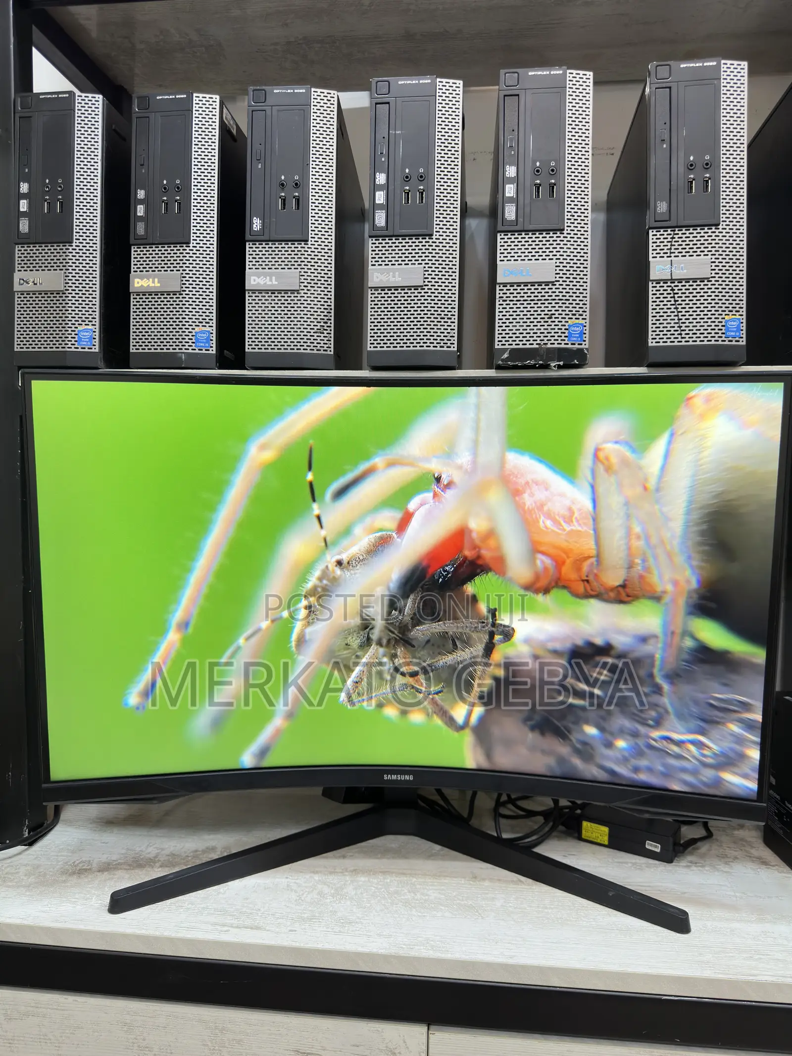 Samsung 32-Inch Curved Gaming Monitor –