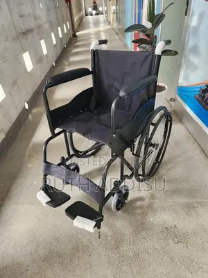 Wheelchair痛哭brand New Foldable Heavy-Duty Wheelchair Safe and Strong