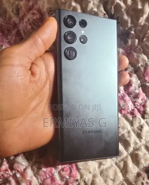 Photo - New Samsung Galaxy S22 Ultra 512 GB Black