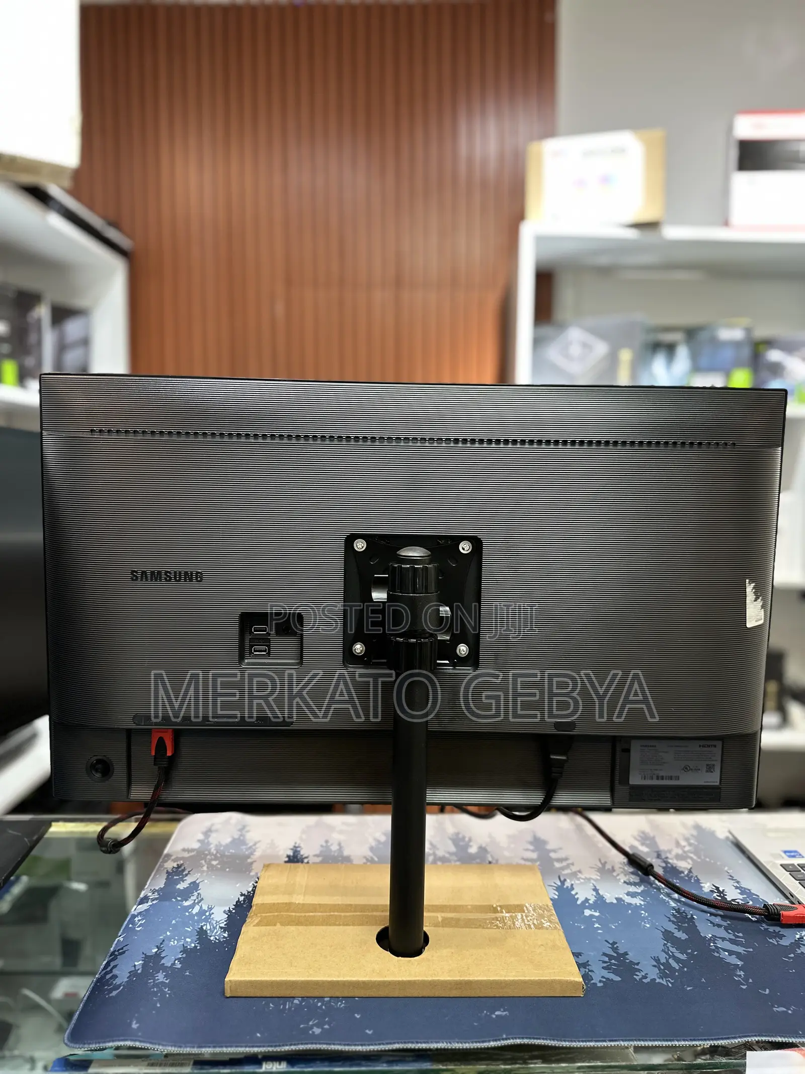 Samsung F32tu874vn – 32” Uhd Monitor