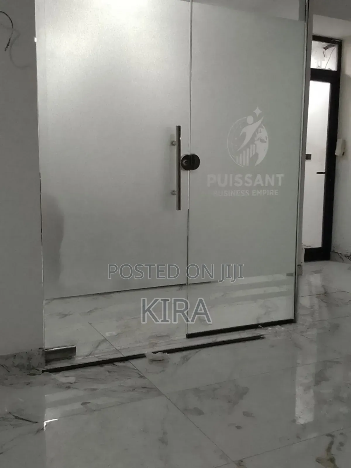 Vertical Shatter and Stiker Work