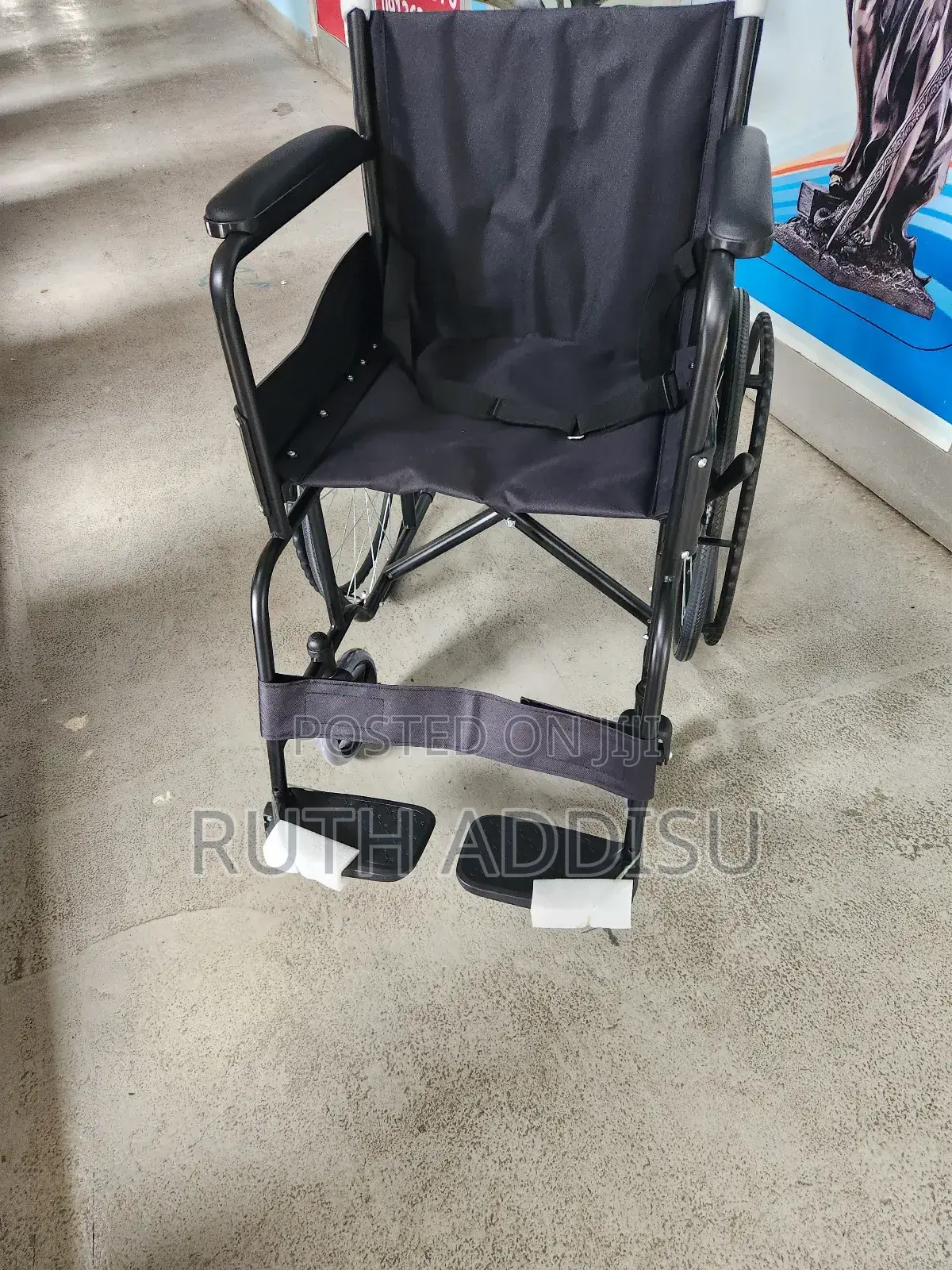 Foldable Wheelchair短片medical Wheelchair俠女top Quality Wheelchair New