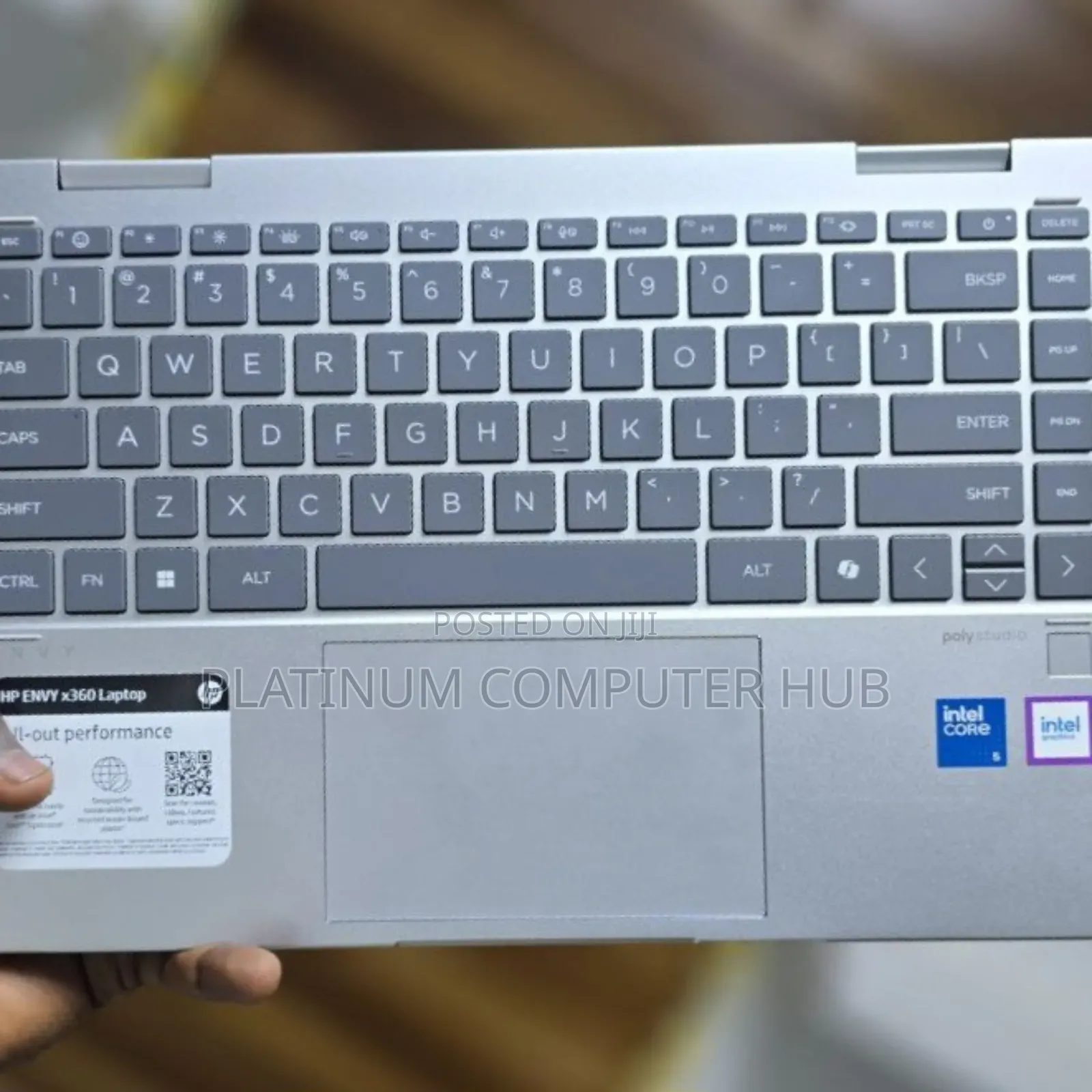 New Laptop HP Envy X360 8GB Intel Core I5 SSD 1T