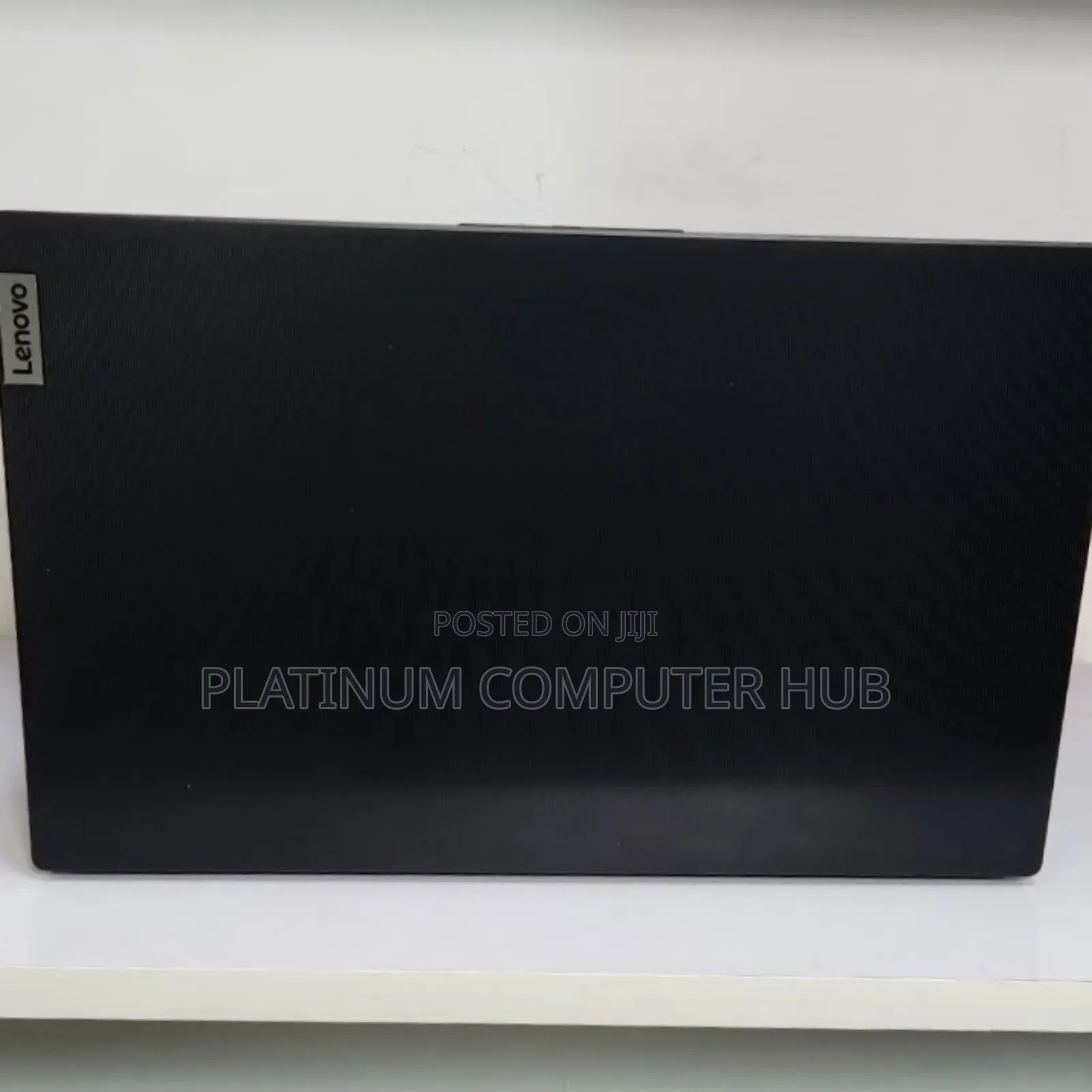 New Laptop Lenovo V15 8GB AMD Ryzen 3 SSD 256GB