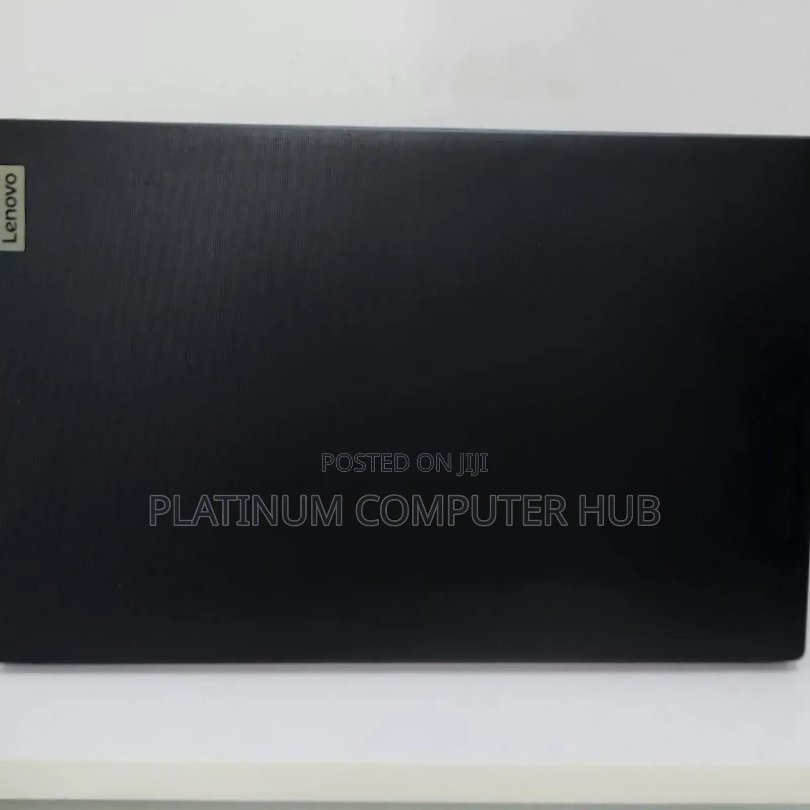 New Laptop Lenovo V15 8GB AMD Ryzen 3 SSD 256GB