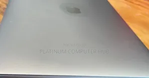 New Laptop Apple MacBook Pro 2017 16GB Intel Core I7 SSD 1T