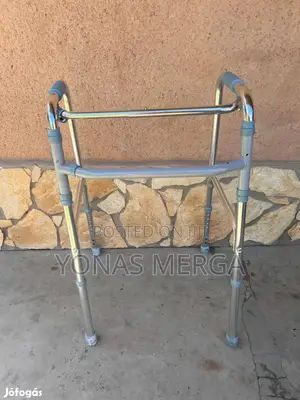 Photo - Walker٣渣walker哈§Aluminum for Lightweight, Steel for Heavier Users