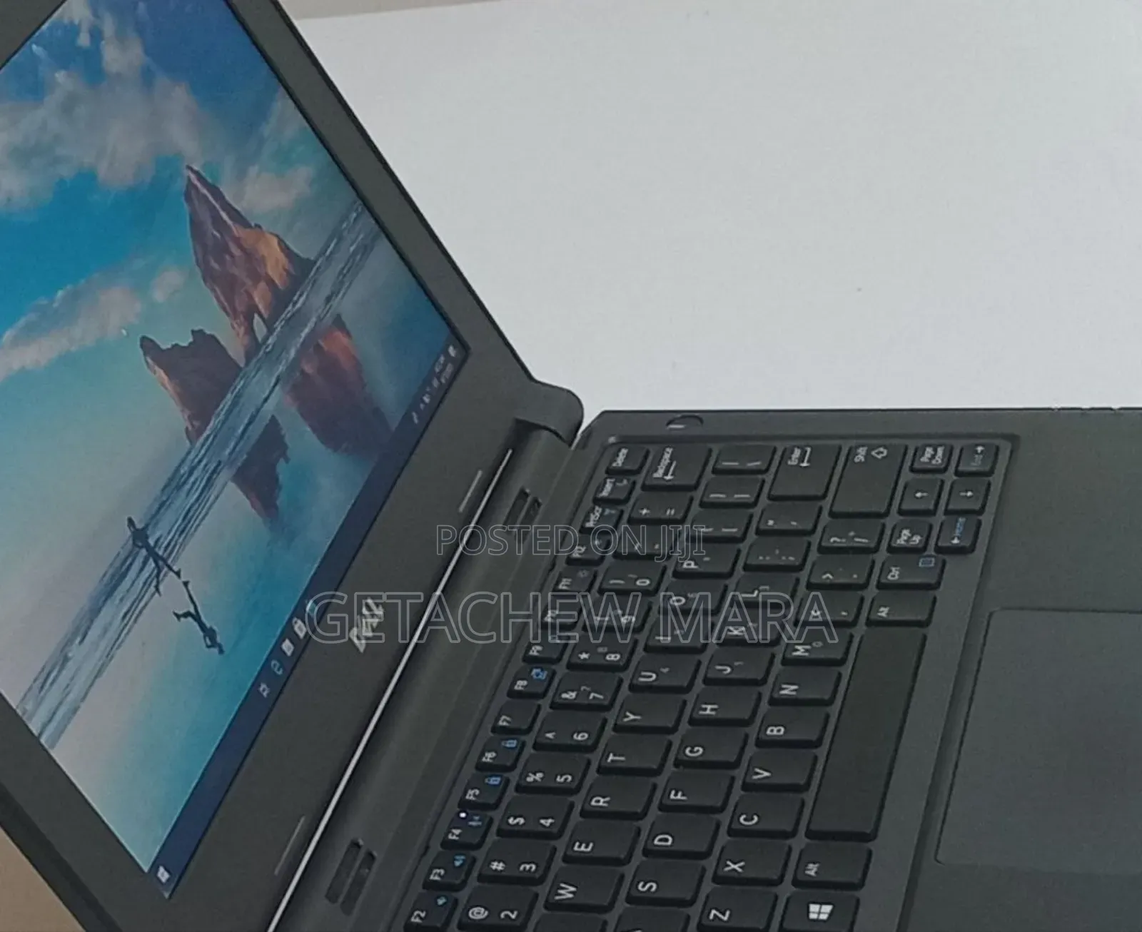 New Laptop Dell Latitude 5310 8GB Intel SSD 128GB