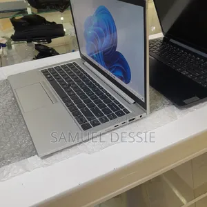New Laptop HP EliteBook 840 G8 16GB Intel Core I7 SSD 512GB