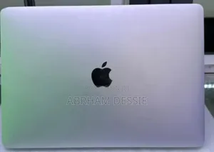 New Laptop Apple MacBook Pro 2017 16GB Intel Core I7 SSD 1T