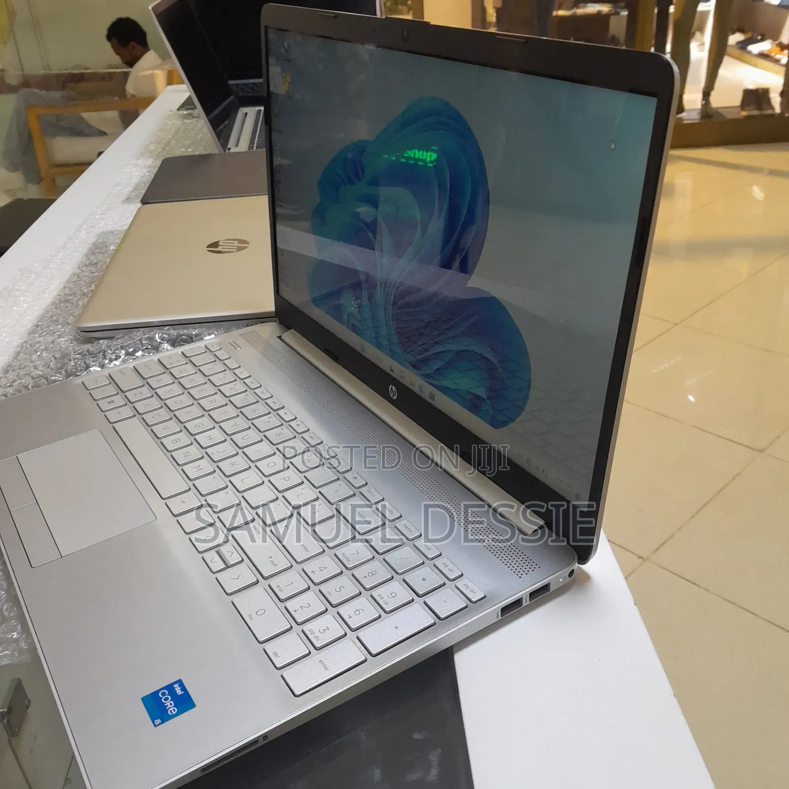 New Laptop HP Stream Notebook 8GB Intel Core I5 SSD 512GB