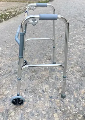 Photo - Wheels-Portable Walker粵፨4leg Walker尤§Easy to Stow Away in Small Spaces