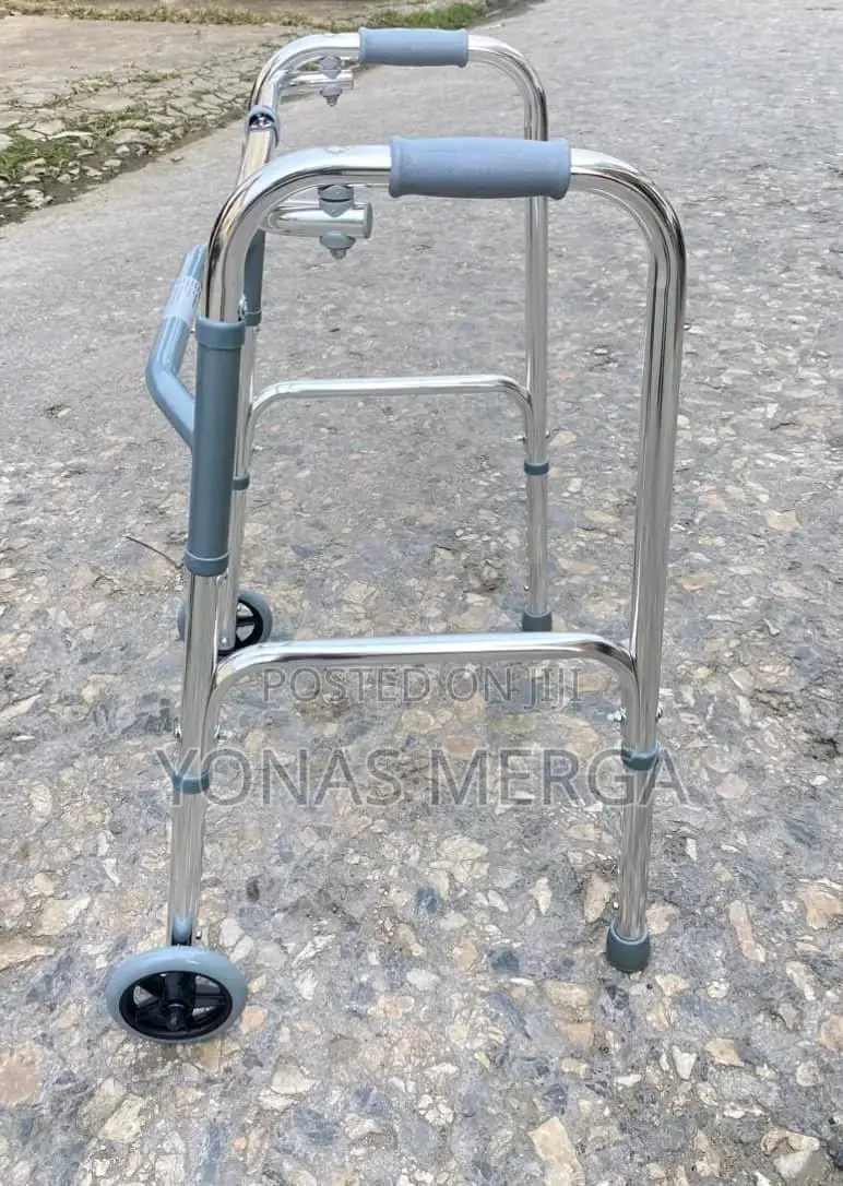 Wheels-Portable Walker粵፨4leg Walker尤§Easy to Stow Away in Small Spaces