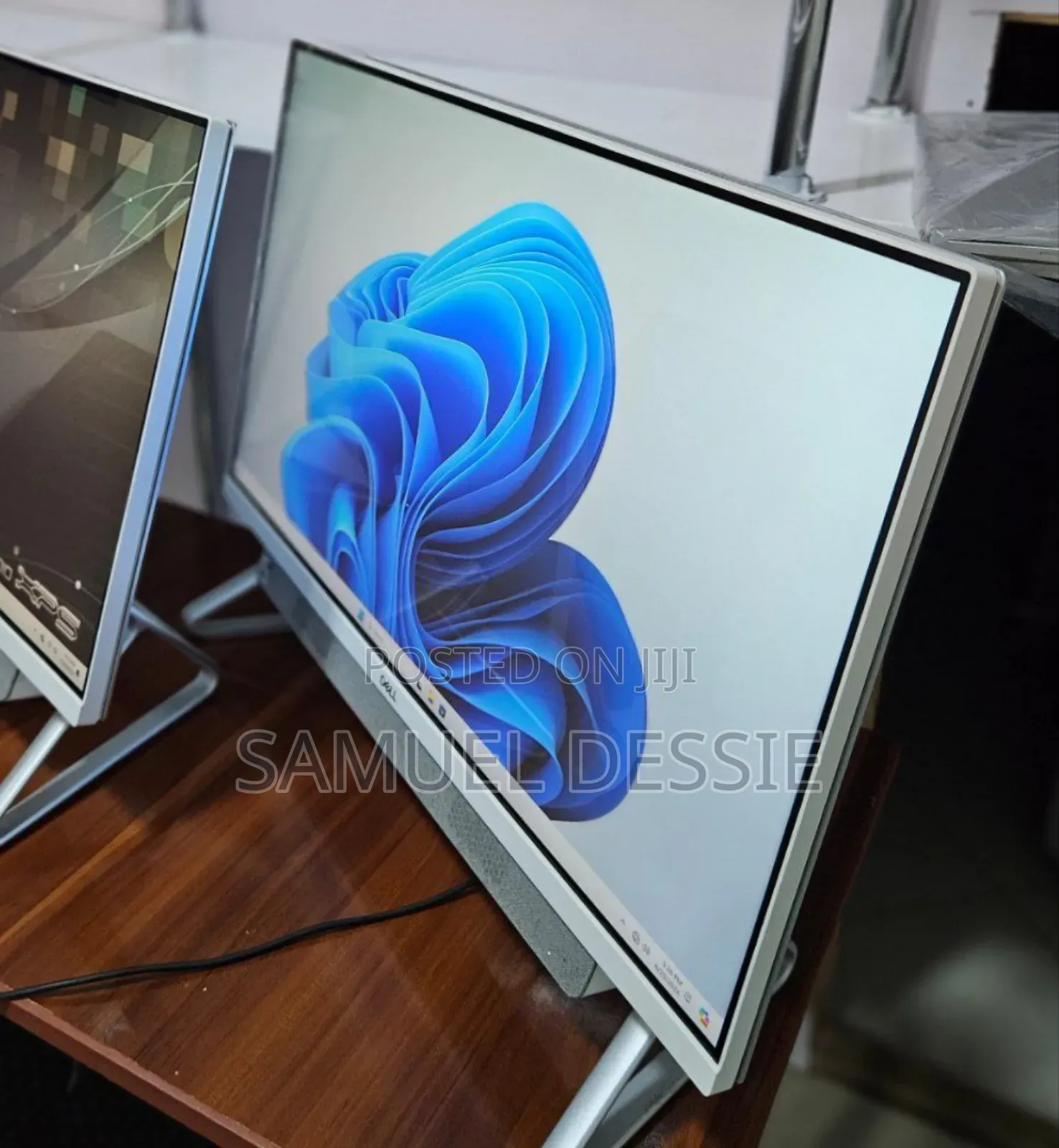 New Dell Inspiron 27 All-in-One 12GB Intel Core I7 SSD 512GB