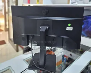 New Hp 27" Inch Frameless Monitor 2022/23 Built in Speakers