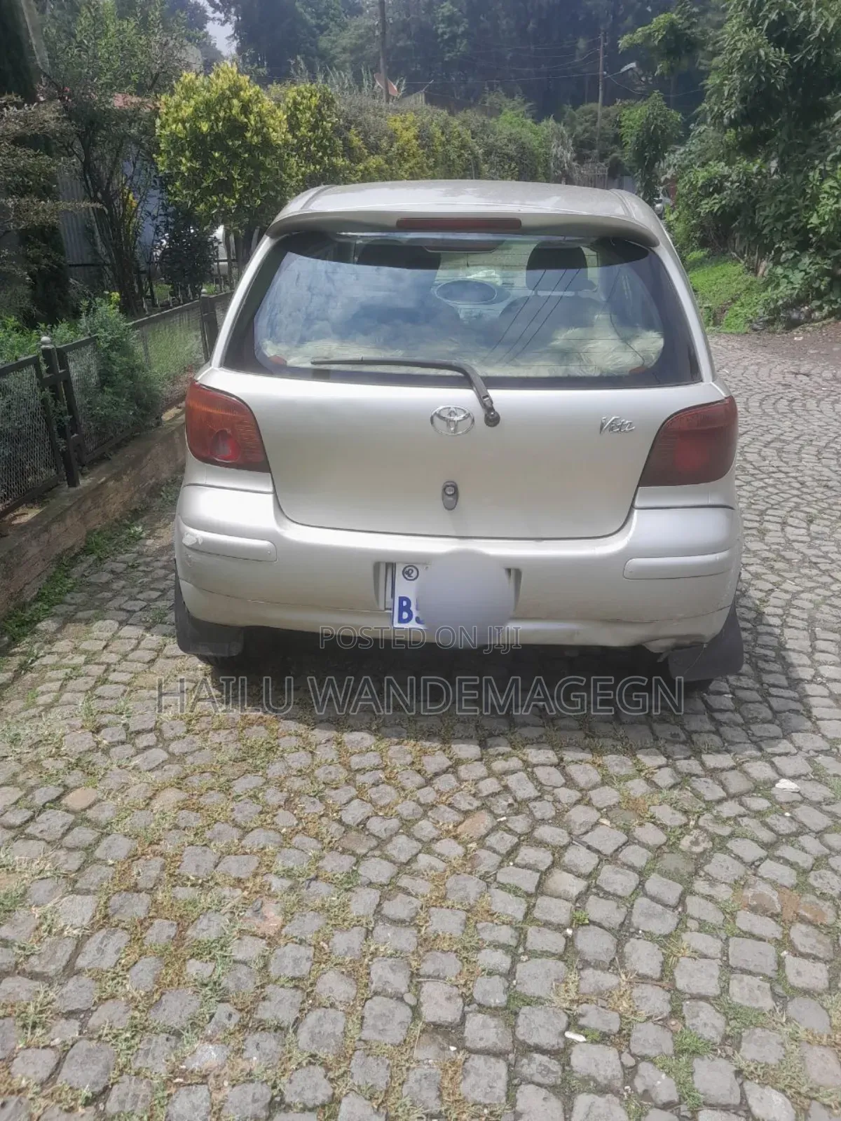 Toyota Vitz 2002 Gold