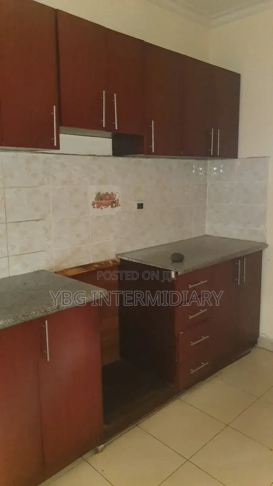 Furnished 2bdrm Apartment in Apartment, Yeka for sale