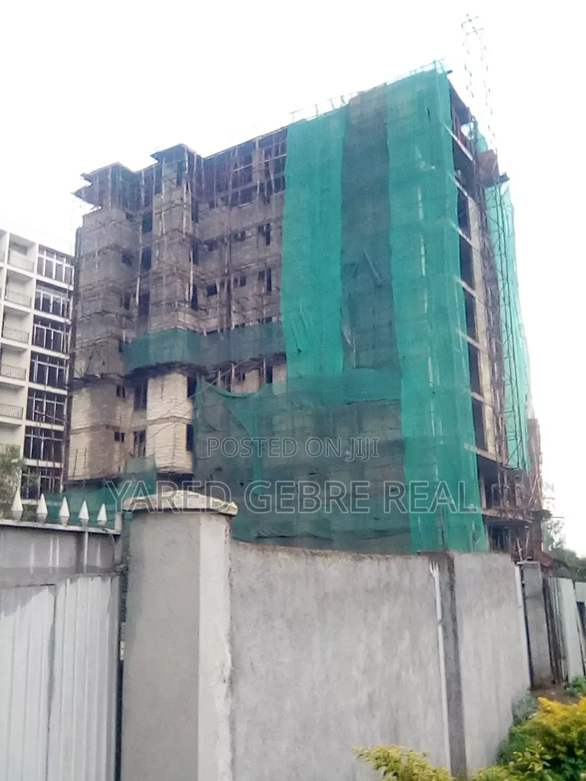 ሱቅ ሽያጭ ሳሪስ ሀና ማርያም ቀለበት በ8ወር ሚርከብት ከ ህንፃው ላይ135 በላይ ሰወች የሚኖሩበት