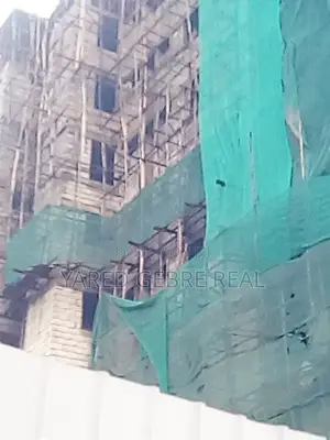 ሱቅ ሽያጭ ሳሪስ ሀና ማርያም ቀለበት በ8ወር ሚርከብት ከ ህንፃው ላይ135 በላይ ሰወች የሚኖሩበት