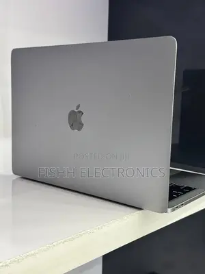 Laptop Apple MacBook Pro 2017 8GB Intel Core I5 SSD 256GB