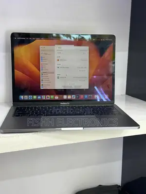 Photo - Laptop Apple MacBook Pro 2017 8GB Intel Core I5 SSD 256GB