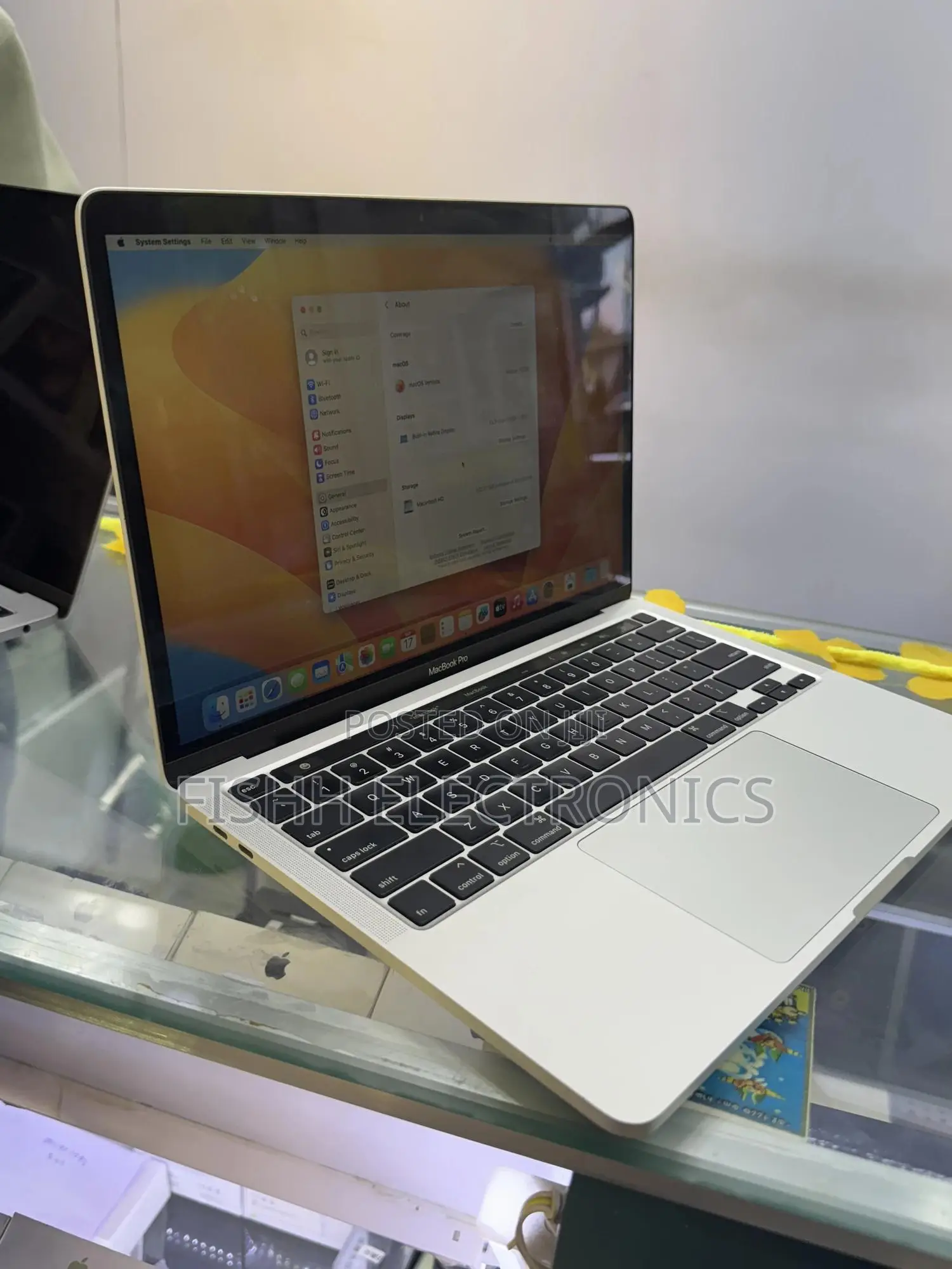 Laptop Apple MacBook Pro 2020 8GB Intel Core I5 SSD 256GB