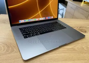 New Laptop Apple MacBook Pro 2017 16GB Intel Core I7 SSD 1T