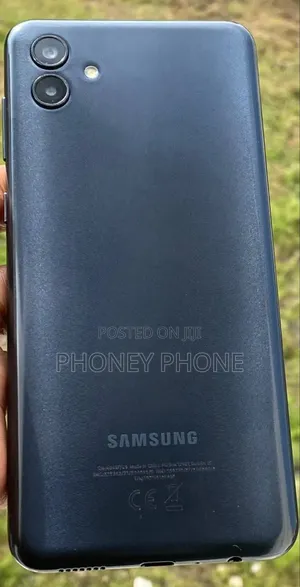 Samsung Galaxy A04 64 GB Black