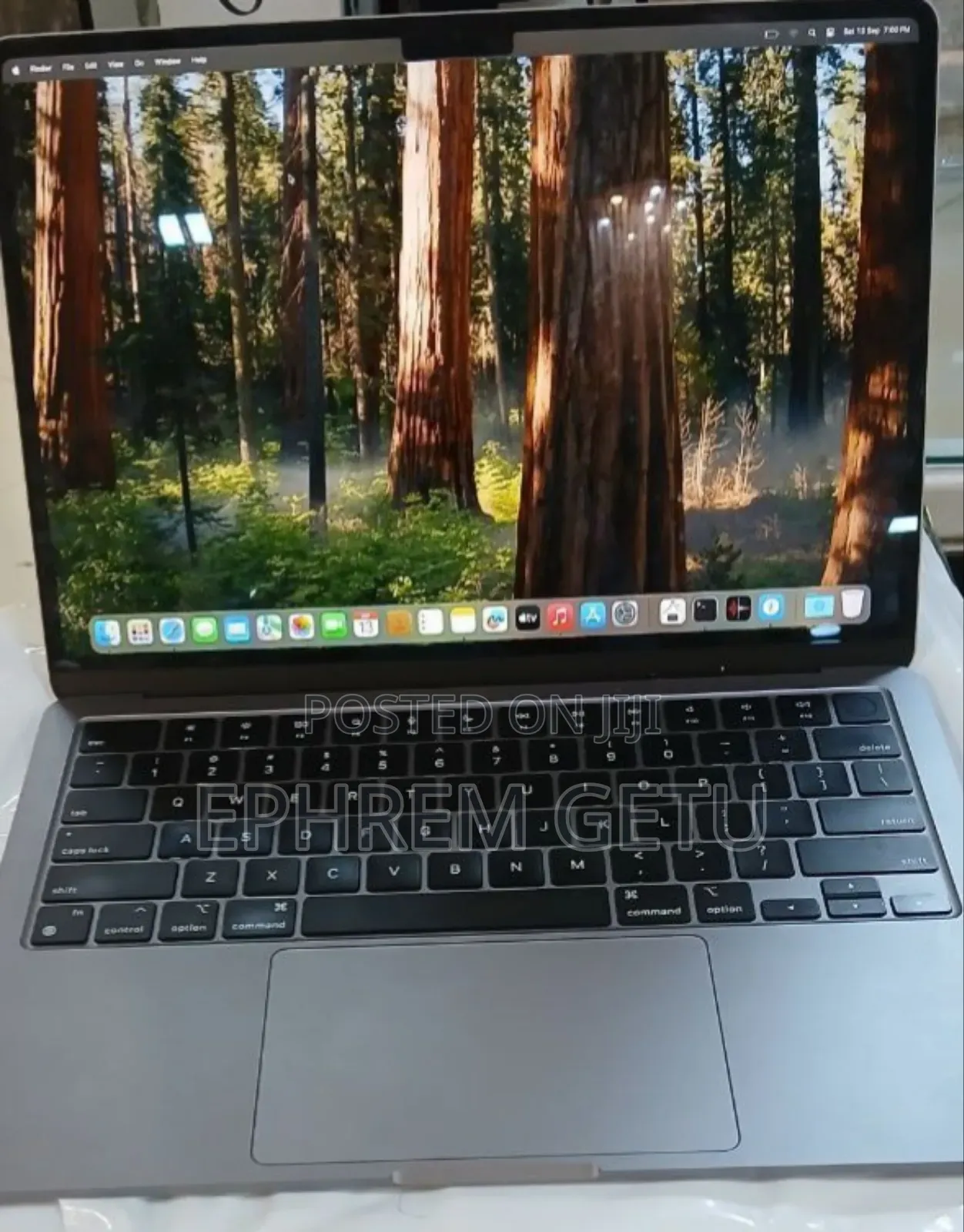 New Laptop Apple MacBook Air 2022 M2 8GB Apple M2 SSD 256GB