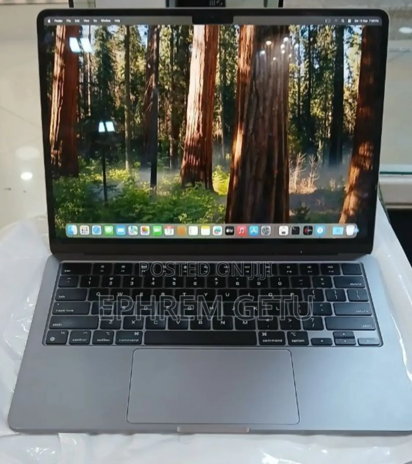 New Laptop Apple MacBook Air 2022 M2 8GB Apple M2 SSD 256GB