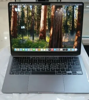Photo - New Laptop Apple MacBook Air 2022 M2 8GB Apple M2 SSD 256GB