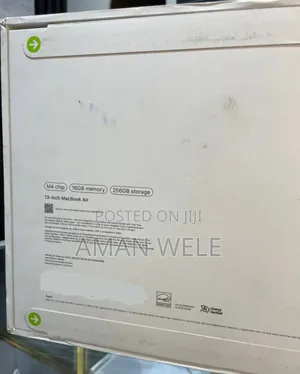 Photo - New Laptop Apple MacBook Air 16GB Intel SSD 256GB