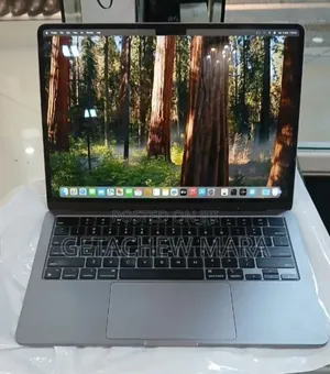 New Laptop Apple MacBook Pro M1 8GB Intel SSD 256GB