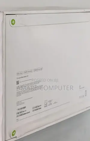 New Laptop Apple MacBook Air 2025 M4 13-Inch 16GB Apple M4 SSD 256GB