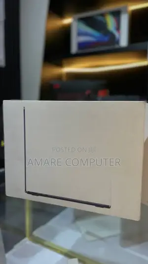 New Laptop Apple MacBook Air 2025 M4 13-Inch 16GB Apple M4 SSD 256GB