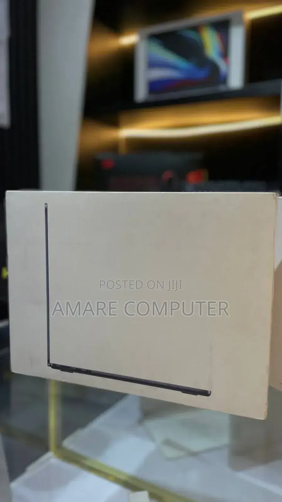 New Laptop Apple MacBook Air 2025 M4 13-Inch 16GB Apple M4 SSD 256GB