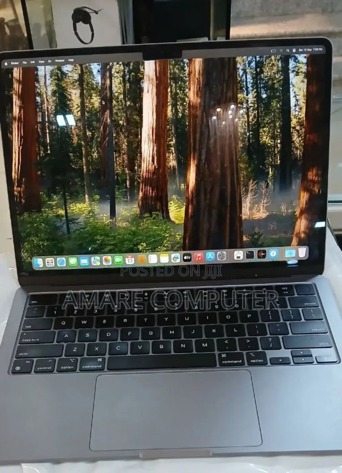 New Laptop Apple MacBook Air 2022 M2 8GB Apple M2 SSD 256GB