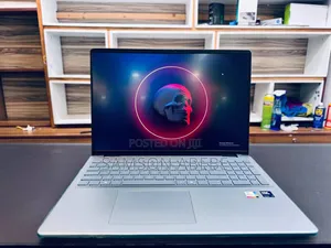 New Laptop Dell Inspiron 15 16GB Intel Core Ultra 7 SSD 1T