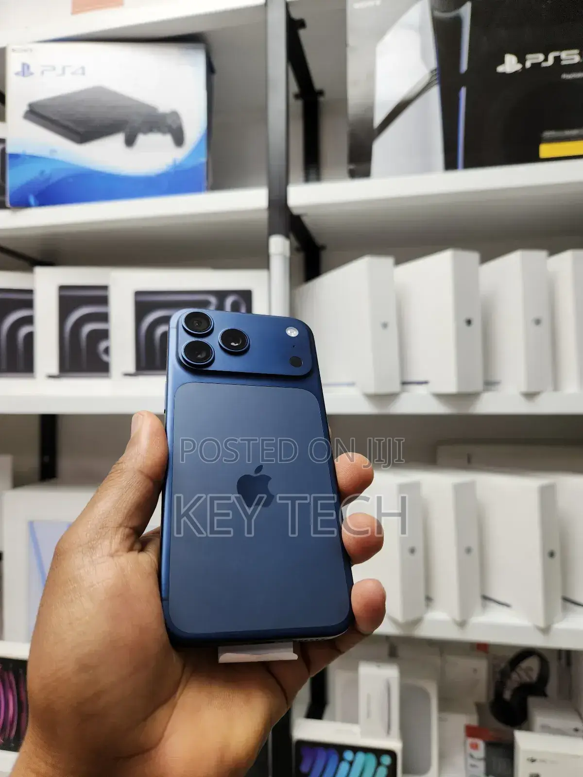 New Apple iPhone 17 Pro Max 256 GB Blue