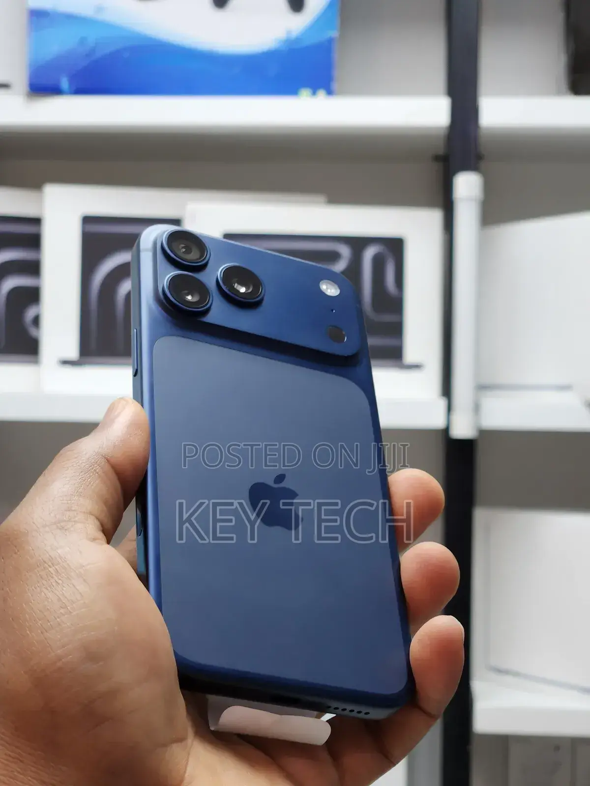 New Apple iPhone 17 Pro Max 256 GB Blue