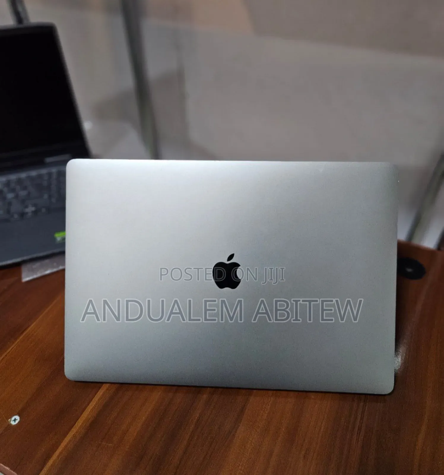 New Laptop Apple MacBook Pro 2019 16GB Intel Core I9 SSD 1T