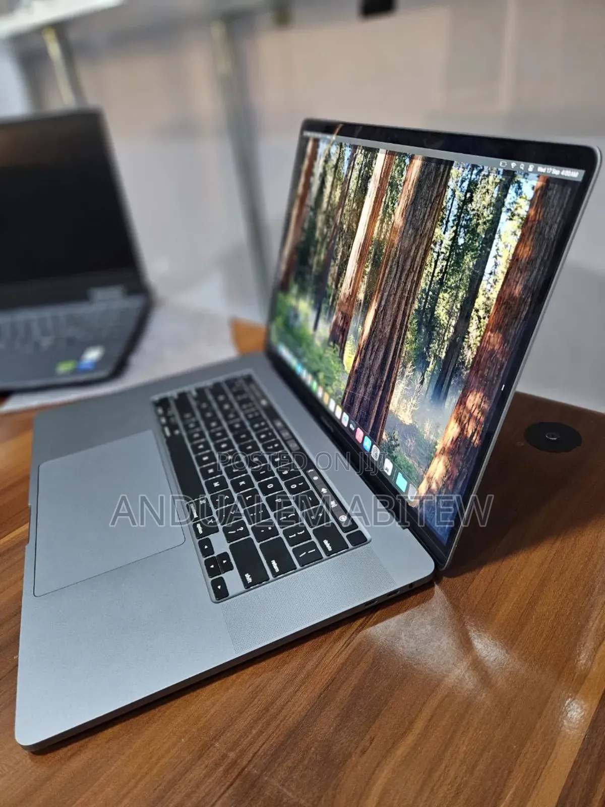 New Laptop Apple MacBook Pro 2019 16GB Intel Core I9 SSD 1T