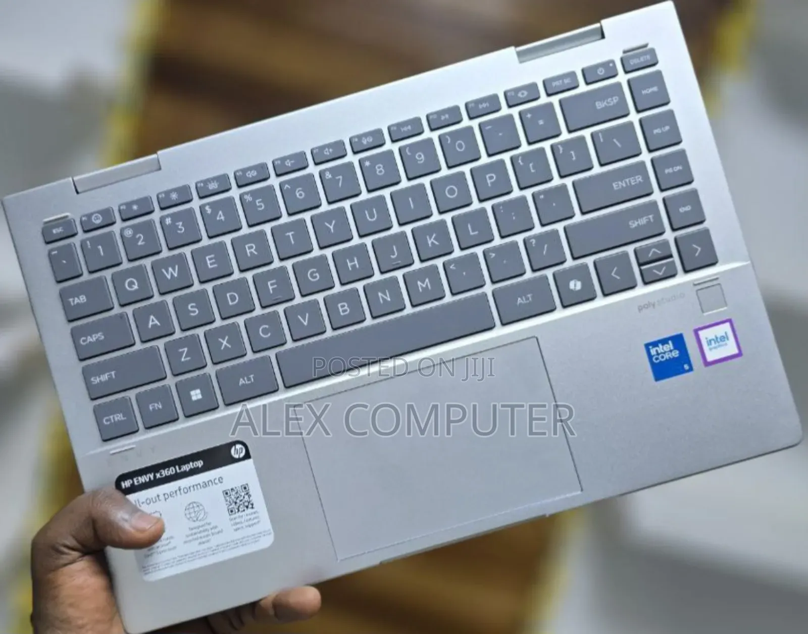 New Laptop HP Envy X360 8GB Intel Core I5 SSD 1T