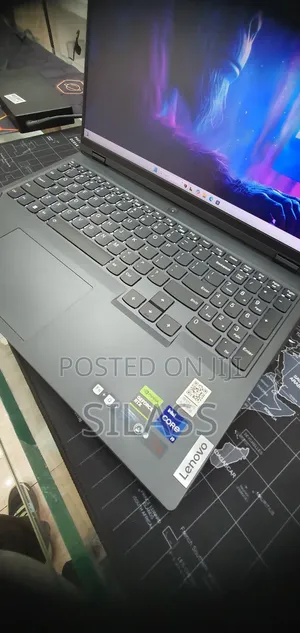 New Laptop Lenovo 16GB Intel Core i9 SSD 1T