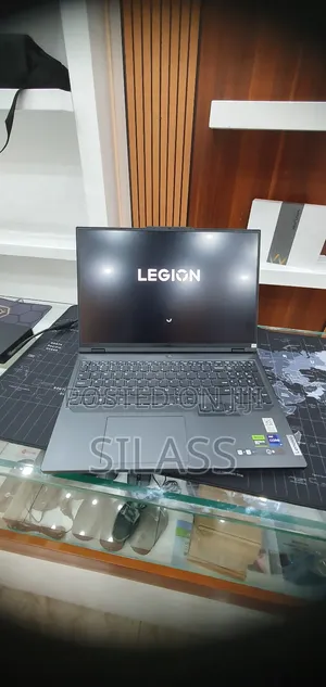 New Laptop Lenovo 16GB Intel Core i9 SSD 1T