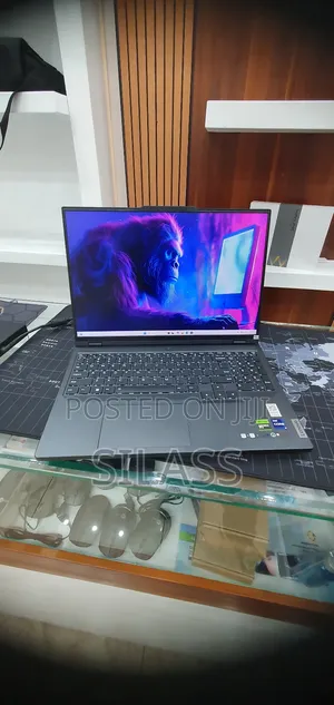 New Laptop Lenovo 16GB Intel Core i9 SSD 1T