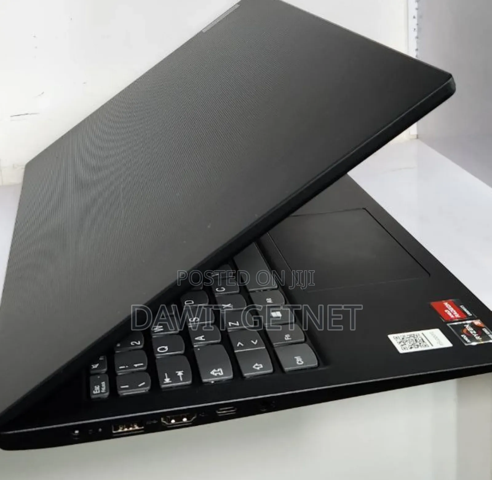 New Laptop Lenovo Ideapad 3 8GB AMD Ryzen 3 SSD 256GB