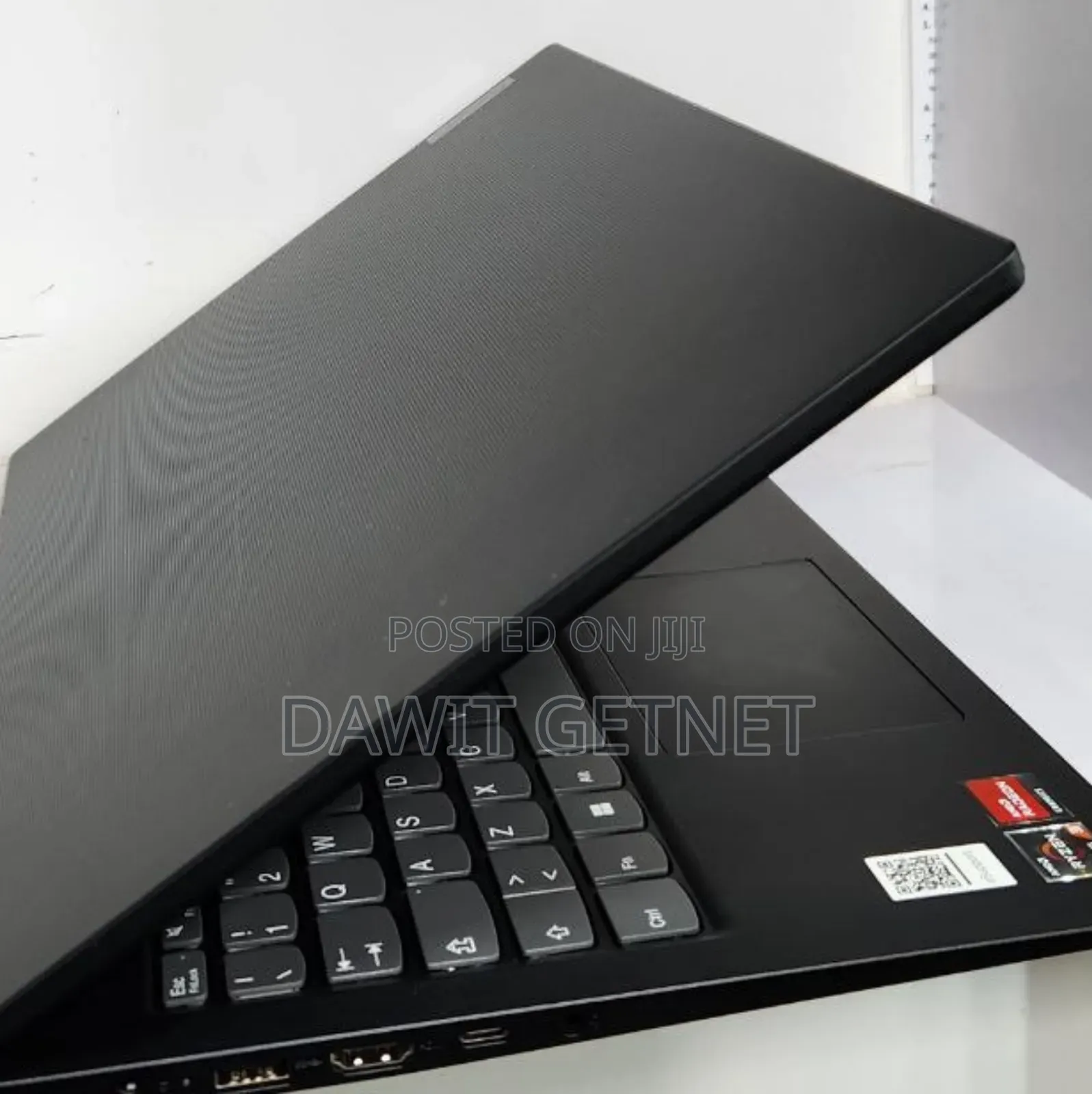 New Laptop Lenovo Ideapad 3 8GB AMD Ryzen 3 SSD 256GB